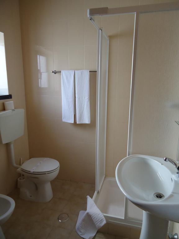 Hotel Residencial Coroa D'Ouro Fátima Zimmer foto